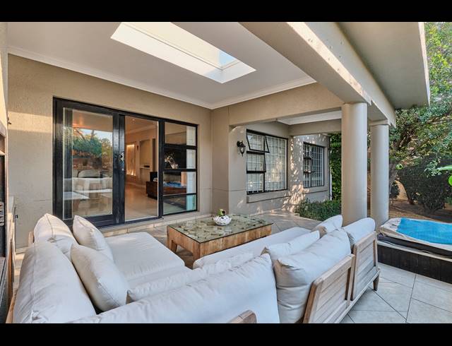 3 BEDROOM CLUSTER TO LET IN LONEHILL